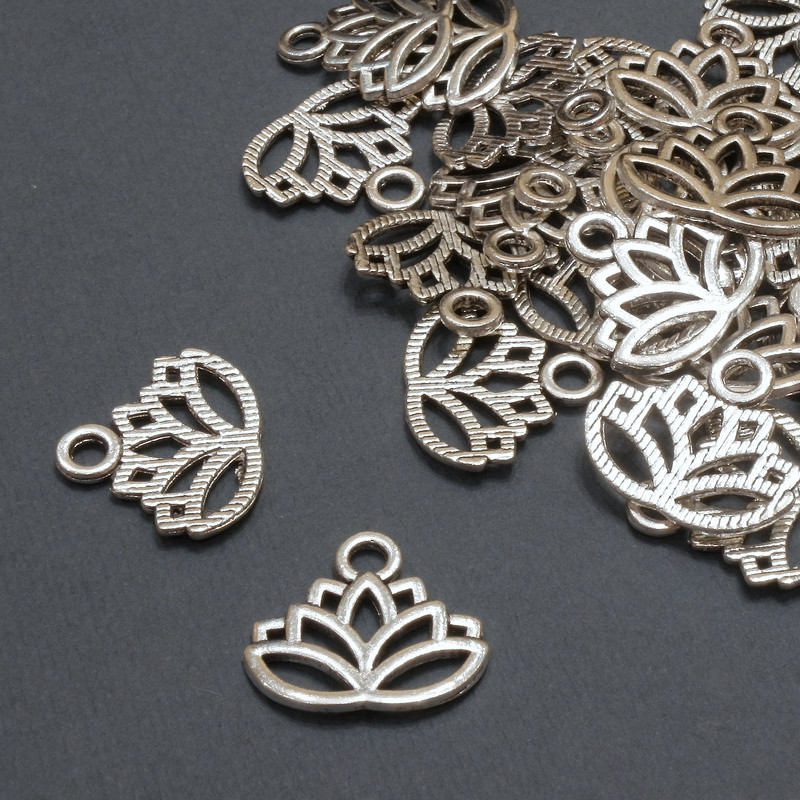 Furnitură pentru pandantiv Lotus, diametrul 17x15 mm +/- ambalare 20 g, 29 buc.