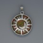 Pandantiv Soarele din jasper heliotrop, diametrul de 27 mm, lungimea 37 mm, în montură argintie