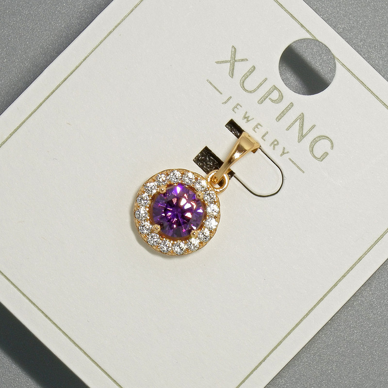 Pandant Xuping cu cristal violet și strasuri albe, diametru 10,5 mm, lungime 18,5 mm, placare cu aur 18K