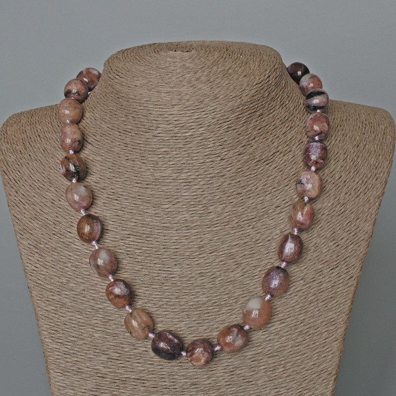 Colier din charoit, piatră naturală, mărgele șlefuite, diametru 12×14 mm, lungime 51 cm