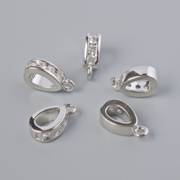 Bază de pandantiv cu strasuri albe, culoare argintie a metalului, diametrul 11x3 mm, ± 1 bucată