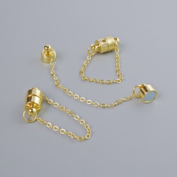 Închidere magnetică, diametru 13×6 mm, culoare aurie a metalului, cu lanț, lungime 5 cm