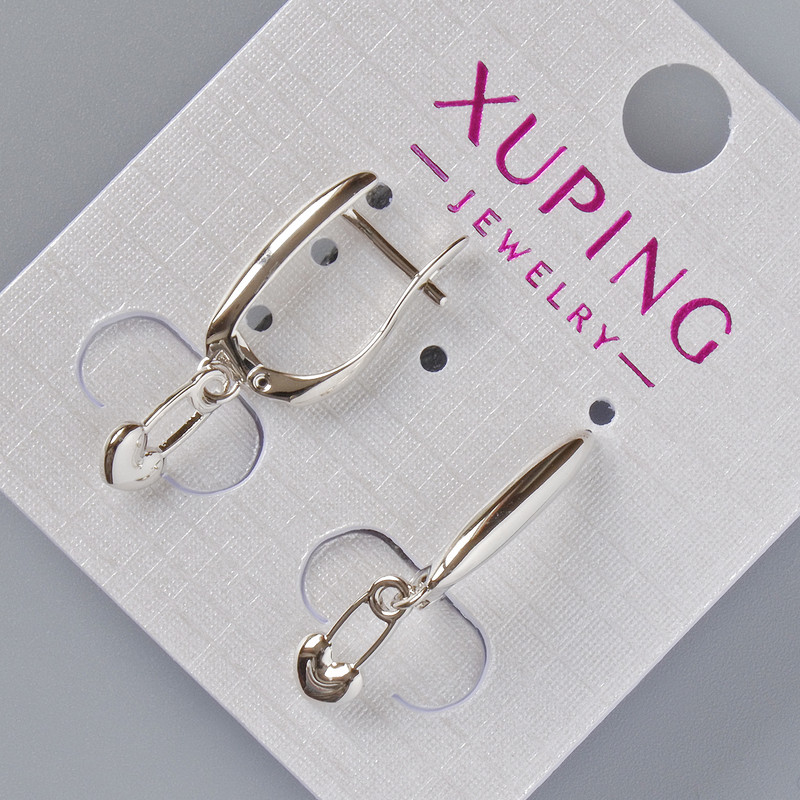 Cercei „Inimă” Xuping, diametrul 18×3 mm, 10×5 mm, lungime aproximativă 26 mm, rhodiu