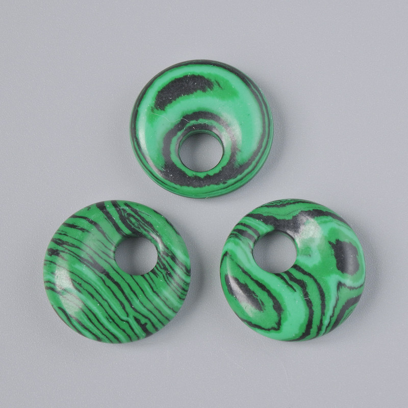 Pandantiv gogoașă din malahit (presat), diametrul 18×5 mm ±