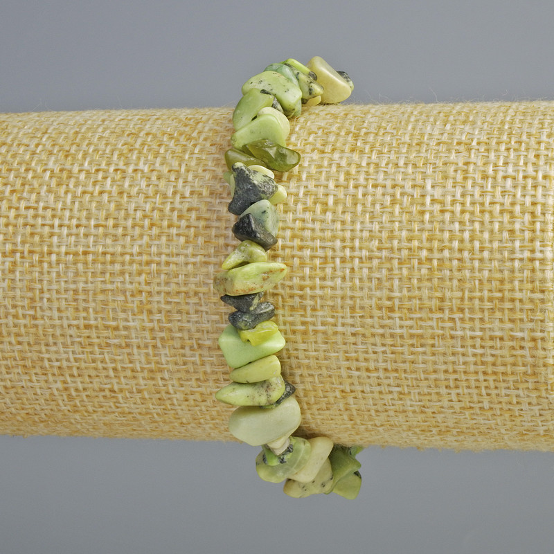 Brățară din serpentină naturală, piatră mărunțită, diametru 8x4 mm ±, lungime 18 cm ± (elastică)