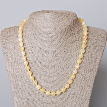 Colier din citrin natural, piatră tăiată cub, diametrul aproximativ 7 mm, lungime 45–49 cm