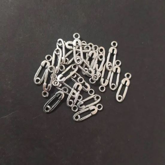 Furnitură pandantiv - tip ac 4,5×16 mm - ambalare 20 g ± 70 buc