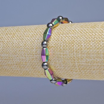 Brățară din hematit culoare benzină, mărgele biconice, diametrul 13×7 mm ±, mărgea neagră, diametrul 6 mm ±, lungime 18 cm ±, pe bază elastică