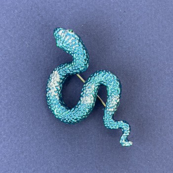 Broșă-pendentă «Șarpe» cu email albastru și cristale albastre, din metal argintiu, 30x55 mm +