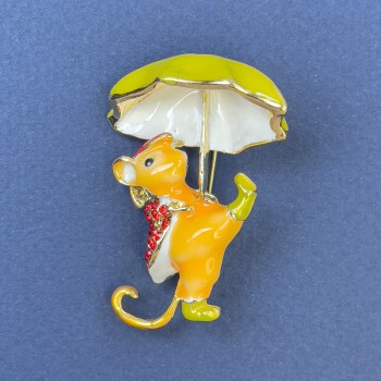 Broșă Misha cu strasuri roșii și email galben, portocaliu și alb, metal auriu 29×40 mm