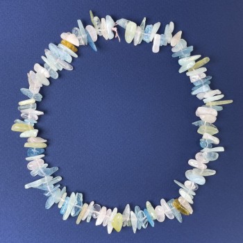 Mărgele Morganit, formă cioburi, ac, 11–20×3–5 mm, pe șnur, lungime 39 cm