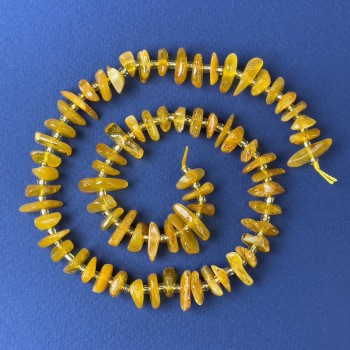 Mărgele din chihlimbar mărunțiș, 10x3 mm, cu mărgele mici, diametrul 3 mm, pe șnur, lungime 38 cm