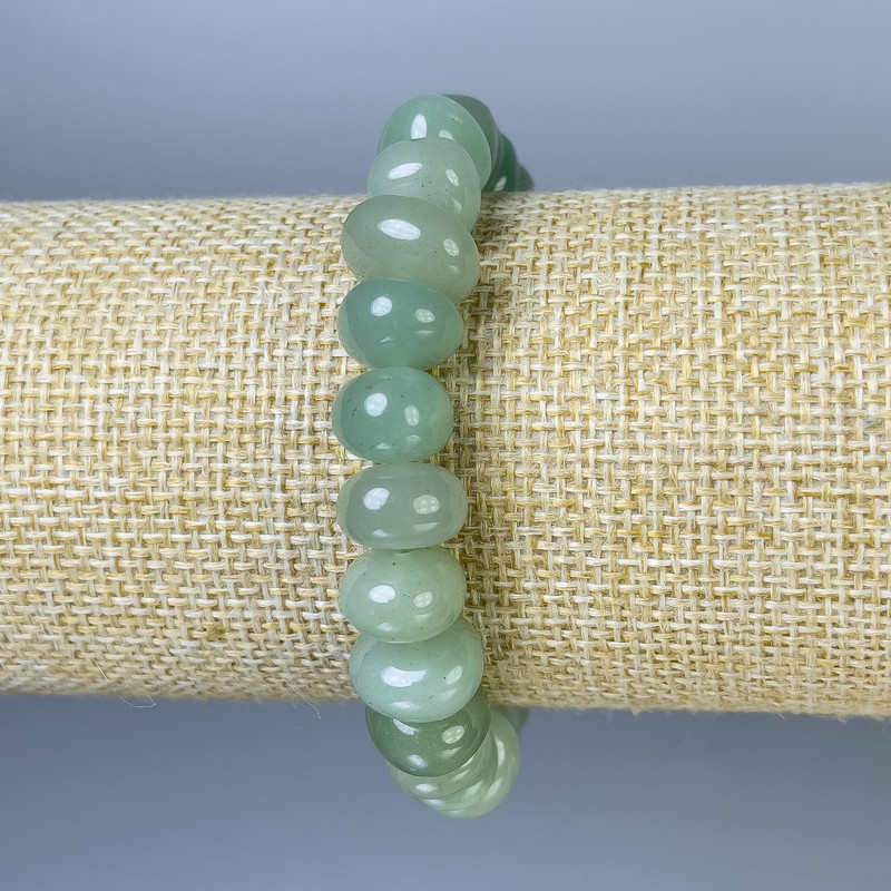 Brățară din jad fațetată, diametru 11×8 mm, lungime 18 cm, elastică