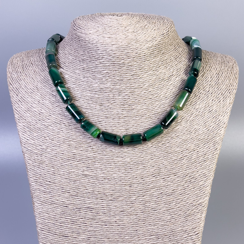 Colier din agat, cilindri netezi, diametrul 15x8 mm, lungime 45 cm, cu închizătoare