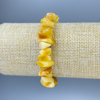 Brățară cu cioburi de chihlimbar, diametrul 10-16×4-7 mm, lungime 18 cm ±, pe bază elastică