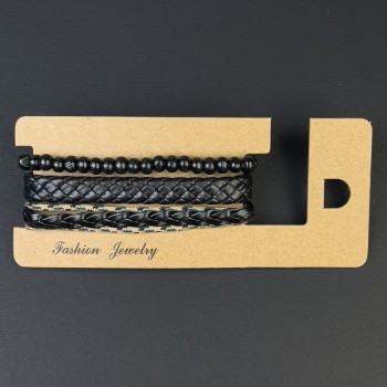 Brățară triplă din piele ecologică, cu închidere prin strângere, lungime 18-24 cm +/-, mărgele de 6 mm +/-