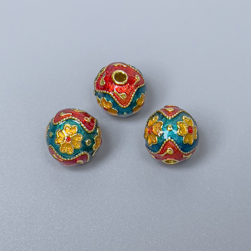 Mărgea Cloisonné turcoaz-roșu, email, diametru 10 mm ±, gaură de 2 mm, culoare metalică aurie, 1 bucată