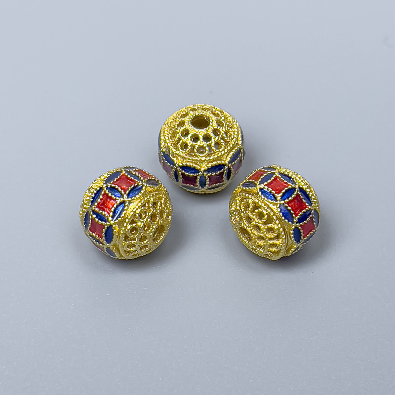 Mărgea Cloisonné, email roșu-albastru, diametru 10 mm, gaură de 2 mm, culoare metal auriu, 1 bucată