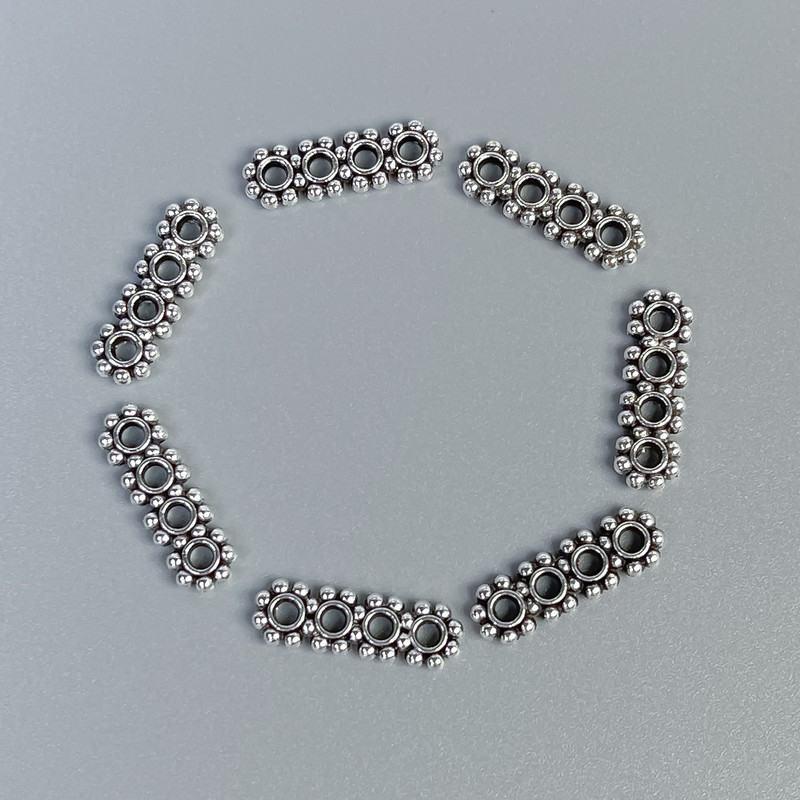 Separatoare de rânduri – inserție, culoare metalică argintiu, diametru 16×5×2 mm ± gaură Ø 1,8 mm ± ambalare 20 g (~ 36 buc.)