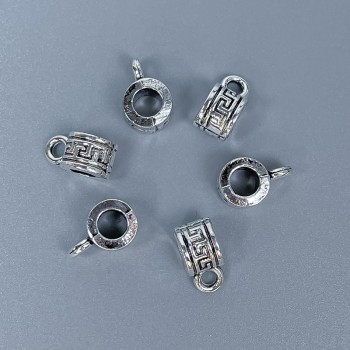 Furnitură bail culoare argintie, dimensiuni 10×5×6 mm, găuri de 4 mm și 2 mm, ambalaj 20 g (~ 27 buc.)