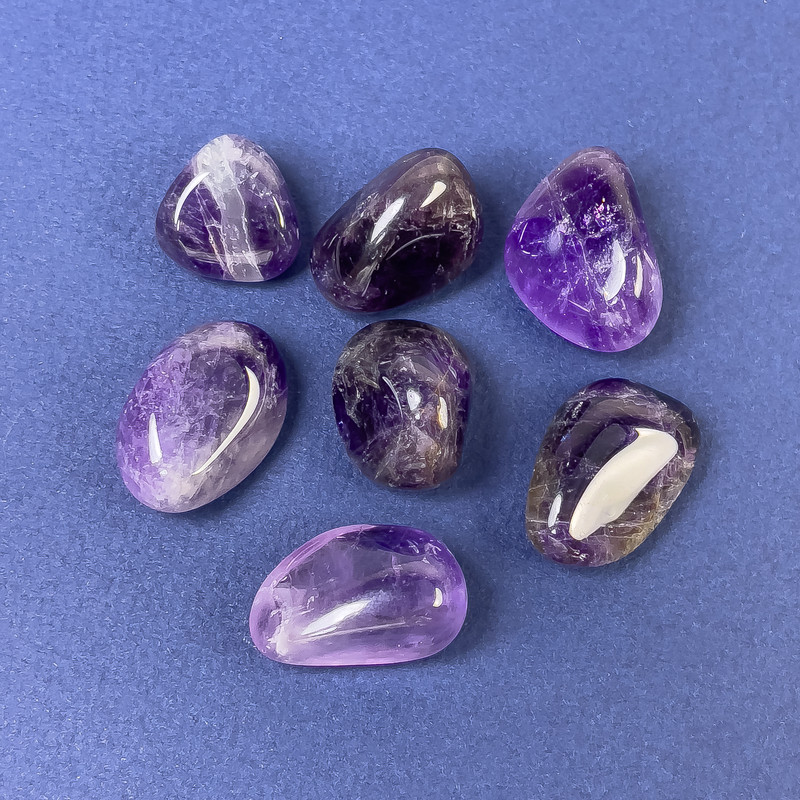 Ametist fațetat, piatră naturală de suvenir – dimensiuni 10x15–15x25 mm, greutate 2–5 g, (+/-) /buc. (preț pentru 100 g)