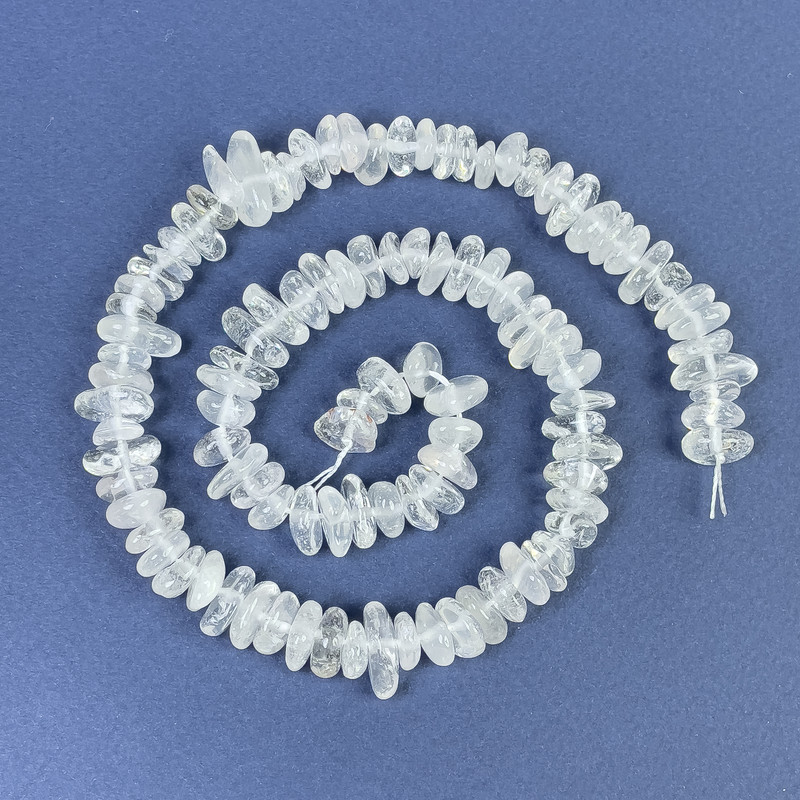 Mărgele din cristal de munte – fragment de 9-12×2-4 mm, pe șnur, lungime 39 cm+