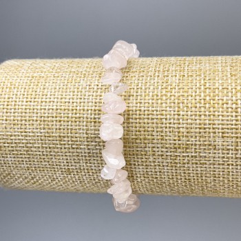 Brățară din cuarț roz – fragmente, diametrul 8–10×4 mm, lungime 18 cm, pe elastic