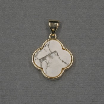 Pandantiv trifoi cu inserție din kaholong, 16×18×4 mm, metal auriu