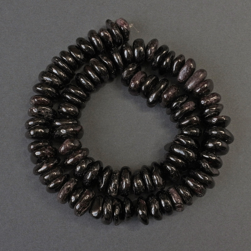 Mărgele de granat fațetate, diametru 10–12×5–6 mm, lungime 39 cm, pe fir