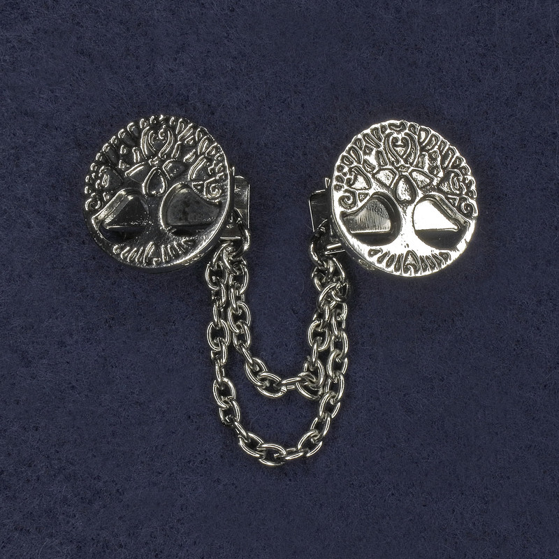 Broșă pentru cardigane din metal argintiu, diametrul aproximativ 20 mm, lanț de aproximativ 9 cm