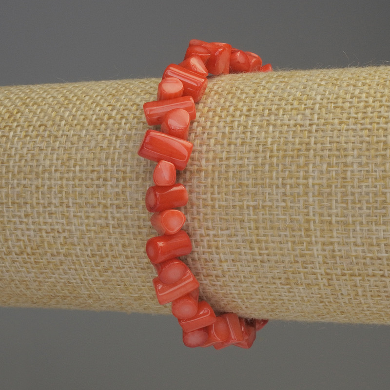 Brățară din coral portocaliu, mărgele cilindrice, diametrul 5–8×5 mm, lungime 18 cm, extensibilă