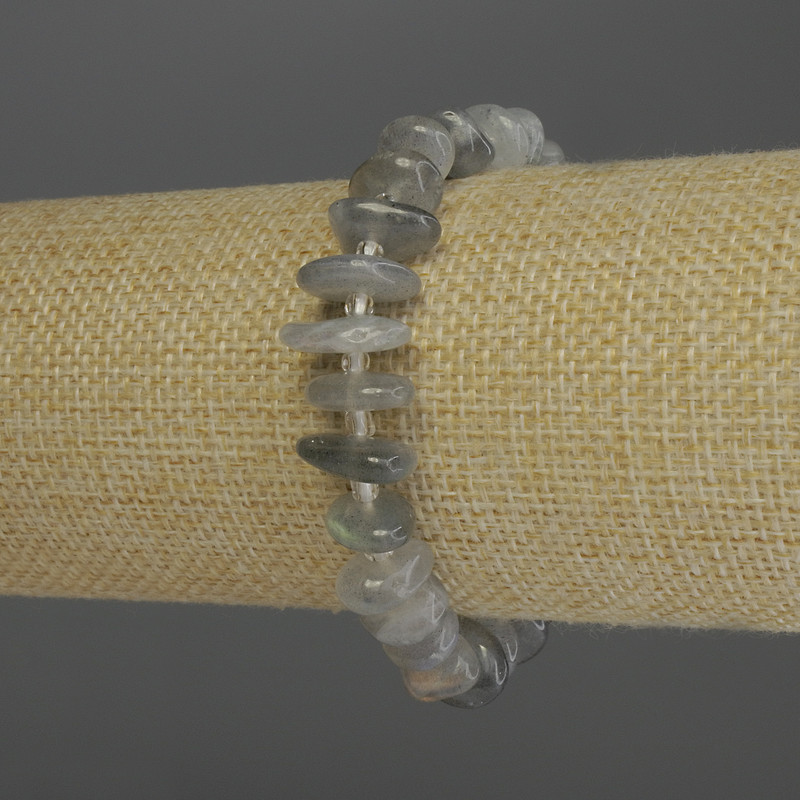 Brățară din labradorit, fragmente de labradorit, diametru 10-14x3 mm ±, mărgele 3 mm ±, lungime 18 cm, pe bază elastică