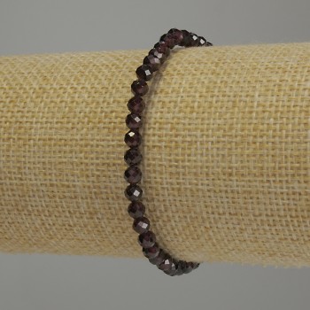 Brățară din granat, mărgele tăiate, diametrul 4 mm, lungime 18 cm, extensibilă