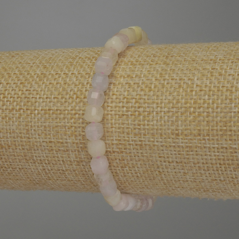 Brățară din morganit, cub facetat, diametru 5x5 mm, lungime 18 cm, pe bază elastică