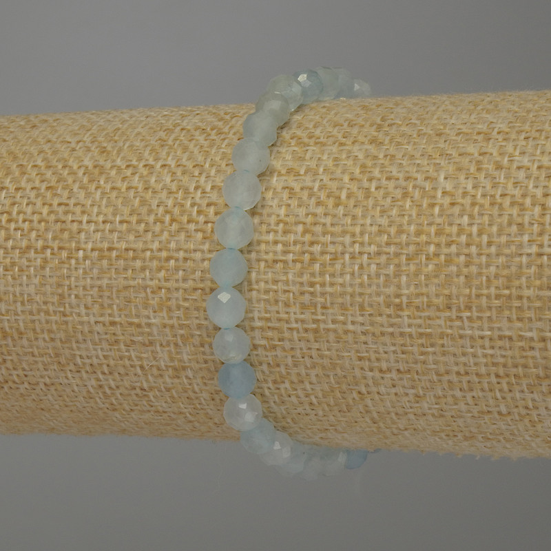 Brățară din acvamarin cu mărgele tăiate, diametru 5 mm, lungime 18 cm, pe elastic