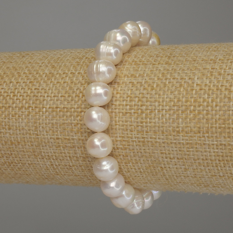 Brățară cu perle de râu, diametrul 9×8 mm, lungimea 18 cm (elastică)