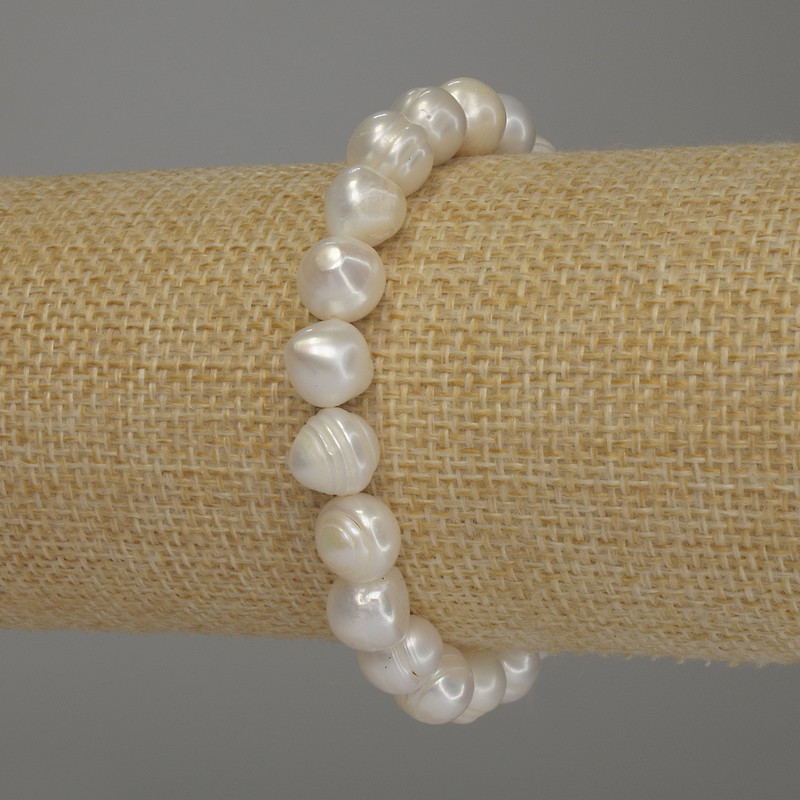 Brățară cu perle de râu, diametrul 9×8 mm, lungimea 18 cm (elastică)