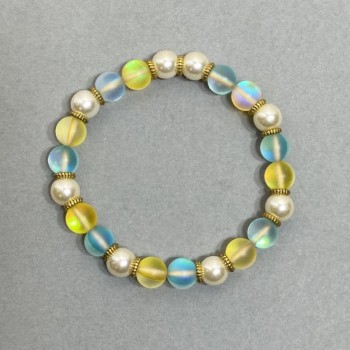 Brățară din sticlă opală și perle artificiale, mărgele netede de 8 mm ±, cu inserții metalice, lungime 18 cm ±, elastică