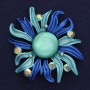 Broșă Floare, diametrul de aproximativ 63 mm, culoare albastru și albastru deschis email cu cristale pe magnet