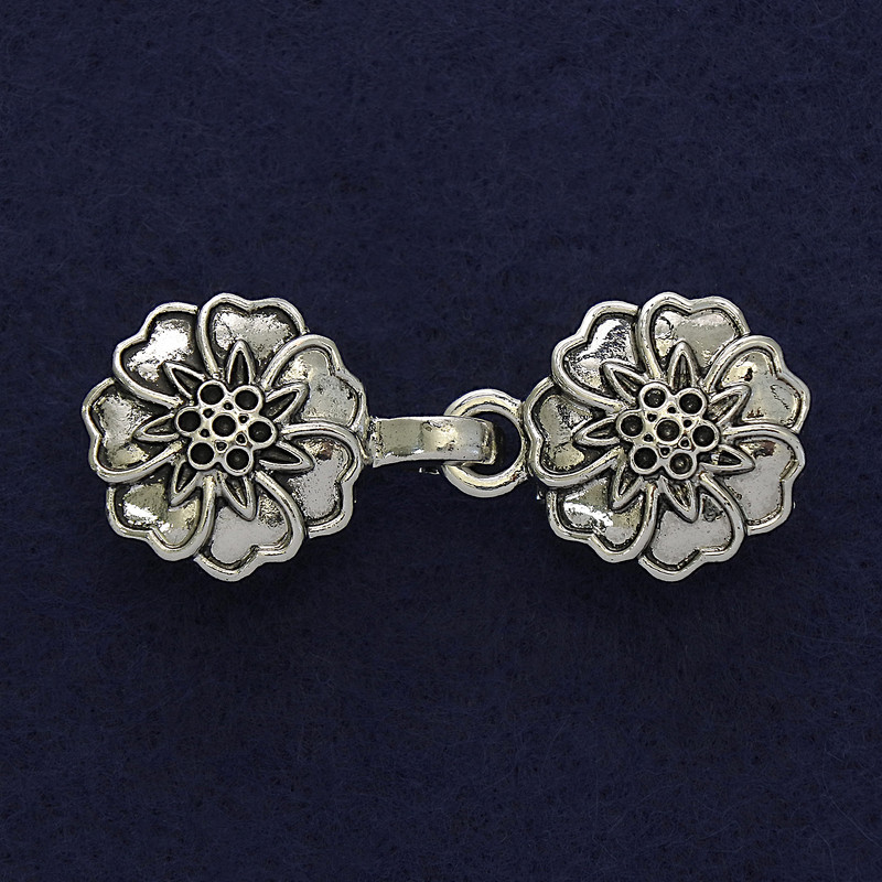 Broșă-clemă pentru cardigan, metal argintiu, diametrul 21 mm, lungimea 52 mm