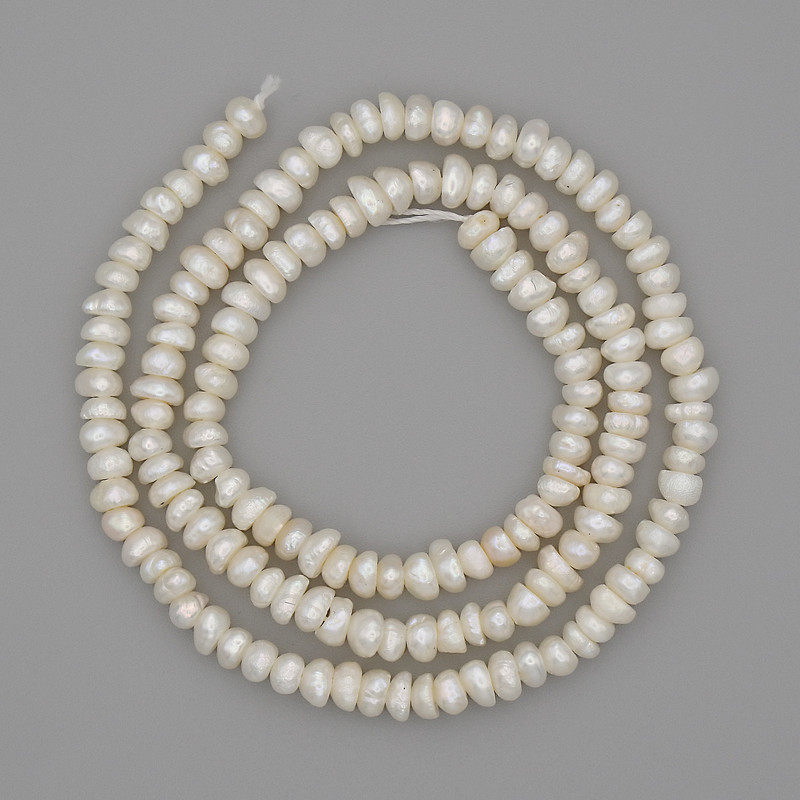 Mărgele din perle naturale de râu 8x2-3 mm, lungime 35 cm, pe șnur