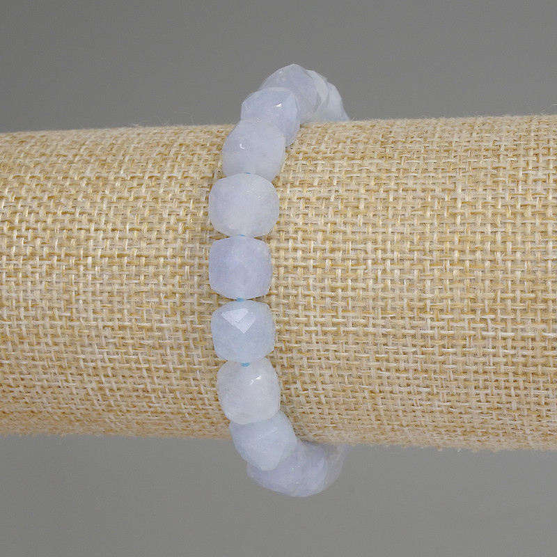 Brățară din acvamarin facetat cub, diametru 9 mm ±, lungime 18 cm ±, elastic