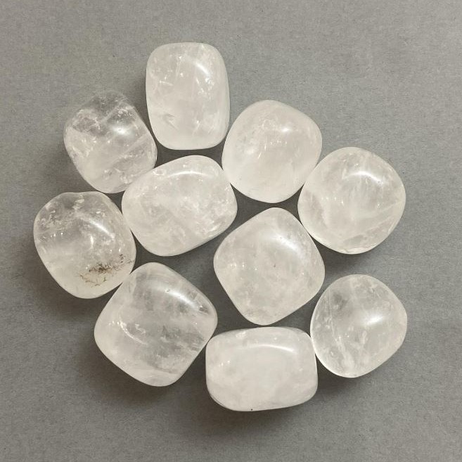 Piatră naturală decorativă - cristal de munte facetat ~ dimensiuni 21-24×20-22×18 mm (+-) ambalaj 100 g (preț pentru 100 g)