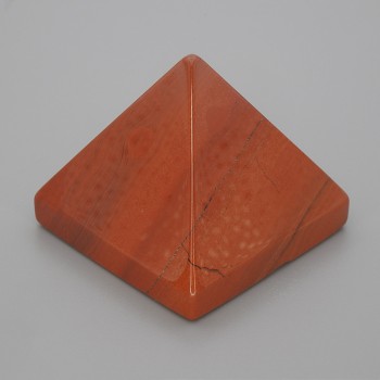 Piramidă suvenir din piatră naturală, Jasp roșu, 38×38 mm, înălțime 33 mm