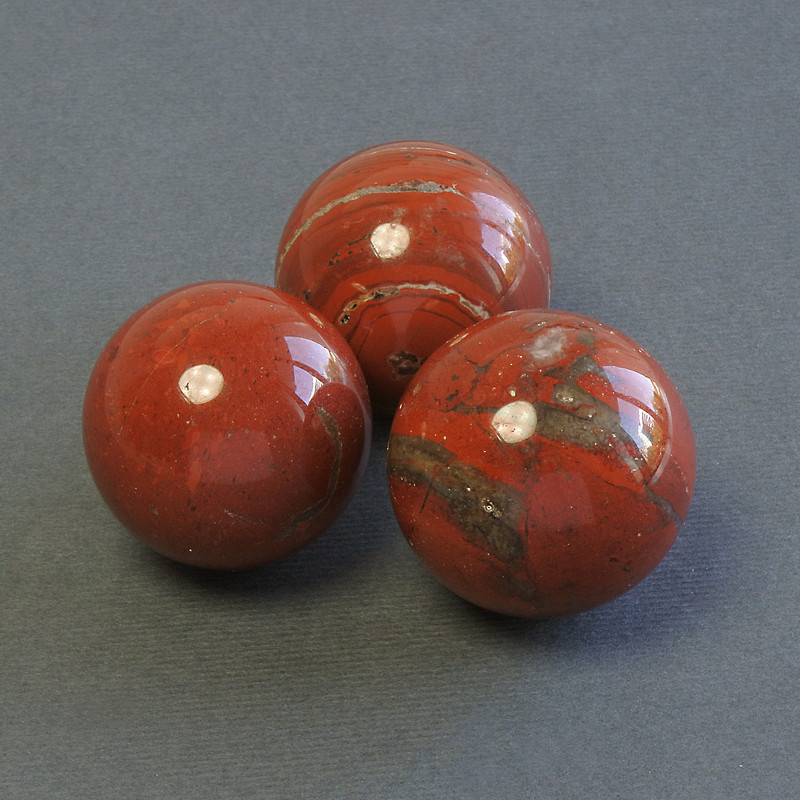 Sferă suvenir din piatră naturală jasper roșu, diametru 30 mm+