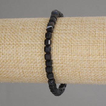 Brățară din agat cu cuburi fațetate, diametrul cuburilor 5x5 mm, lungime 18 cm, pe elastic