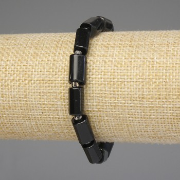 Brățară cu turmalin tăiat 12×7–8 mm, mărgele 3 mm, lungime 18 cm, elastic