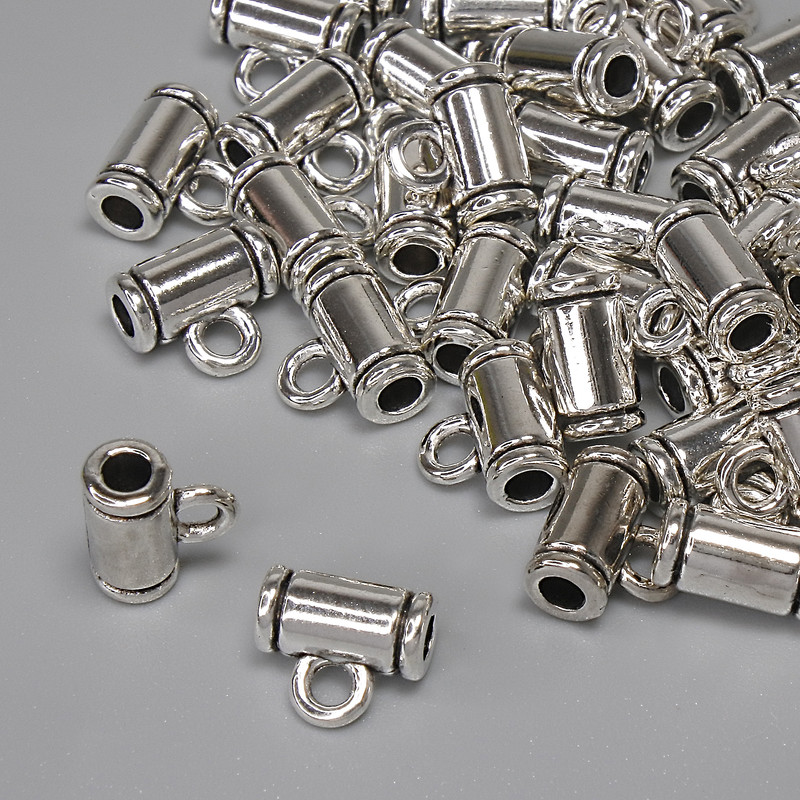 Bail argintiu pentru bijuterii, diametru 8×4 mm, diametrul găurii ~2 mm, ambalaj 20 g (~40 buc.)