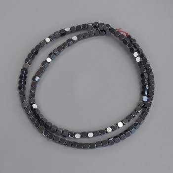 Mărgele hematit cubice 3x3 mm ± pe fir, lungime 40 cm+