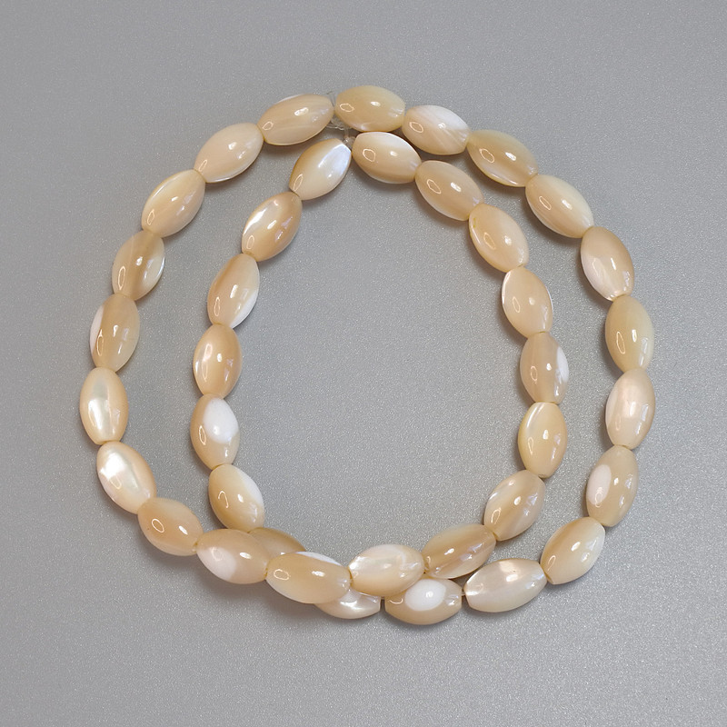Mărgele sidef bej, formă granule, diametru 10–11×6 mm, 5 mm +/-, lungime 40 cm, pe fir